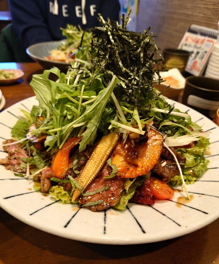 Lunch at Kumaya Bekkan Yaei in Chigasaki: I had a long-sought-after “mountain salad”!